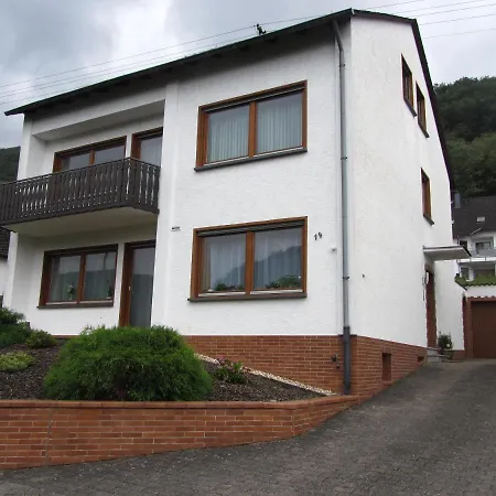 Roter Wingert Kattenes