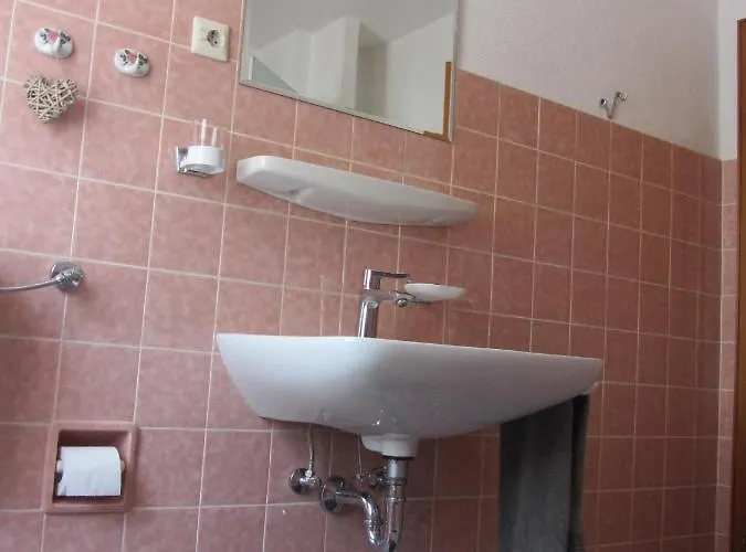 公寓 Roter Wingert Kattenes